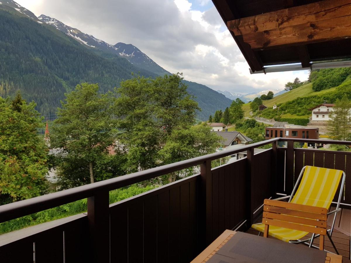 Bed and Breakfast Haus Tannegg Петной-ам-Арльберг Экстерьер фото